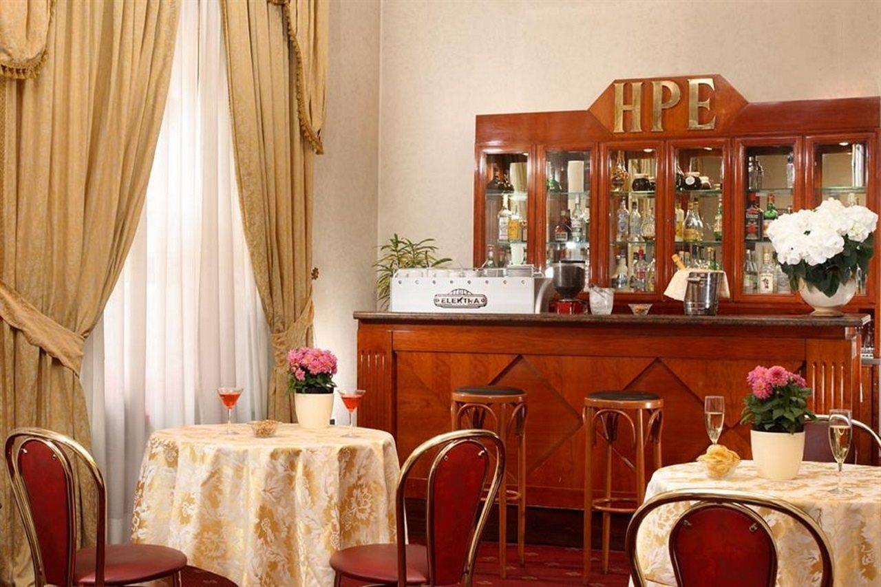 Hotel Pace Helvezia Рим Ресторан фото