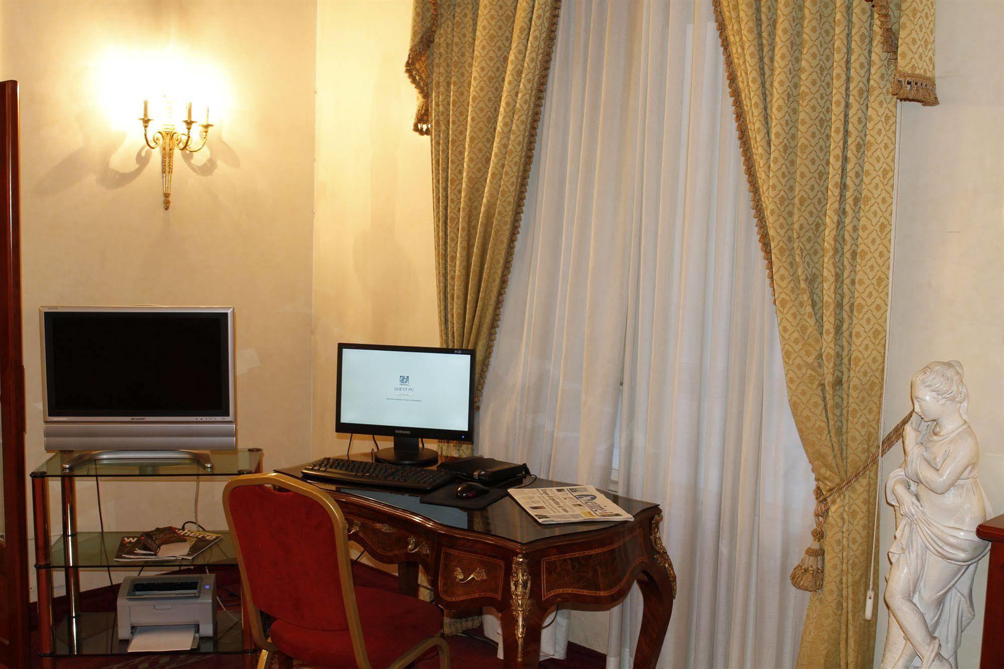 Hotel Pace Helvezia Рим Экстерьер фото